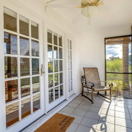 Welcoming Sarasota Vacation Rental With Pool! Exterior photo
